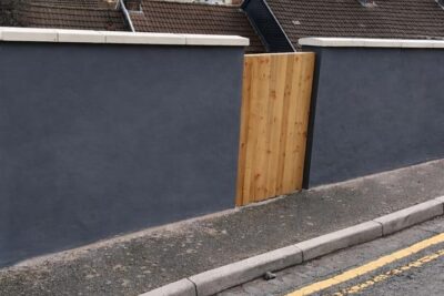 house - terraced for rent penygraig road
