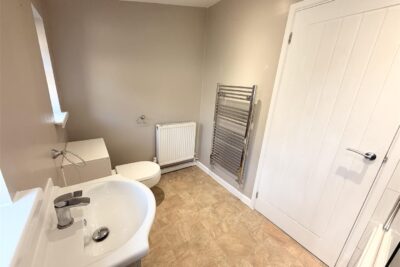 house - terraced for rent francis street