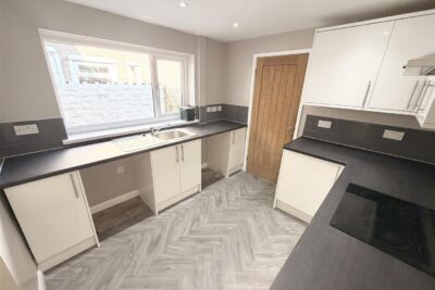 house - terraced for rent francis street