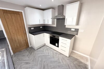 house - terraced for rent francis street