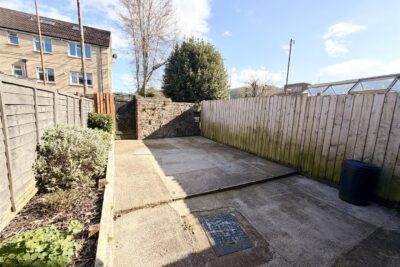 house - terraced for rent francis street