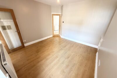 house - terraced for rent francis street