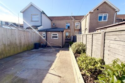 house - terraced for rent francis street