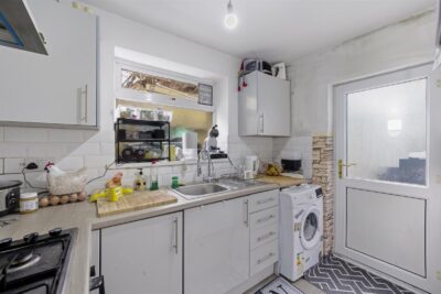 house for sale court street