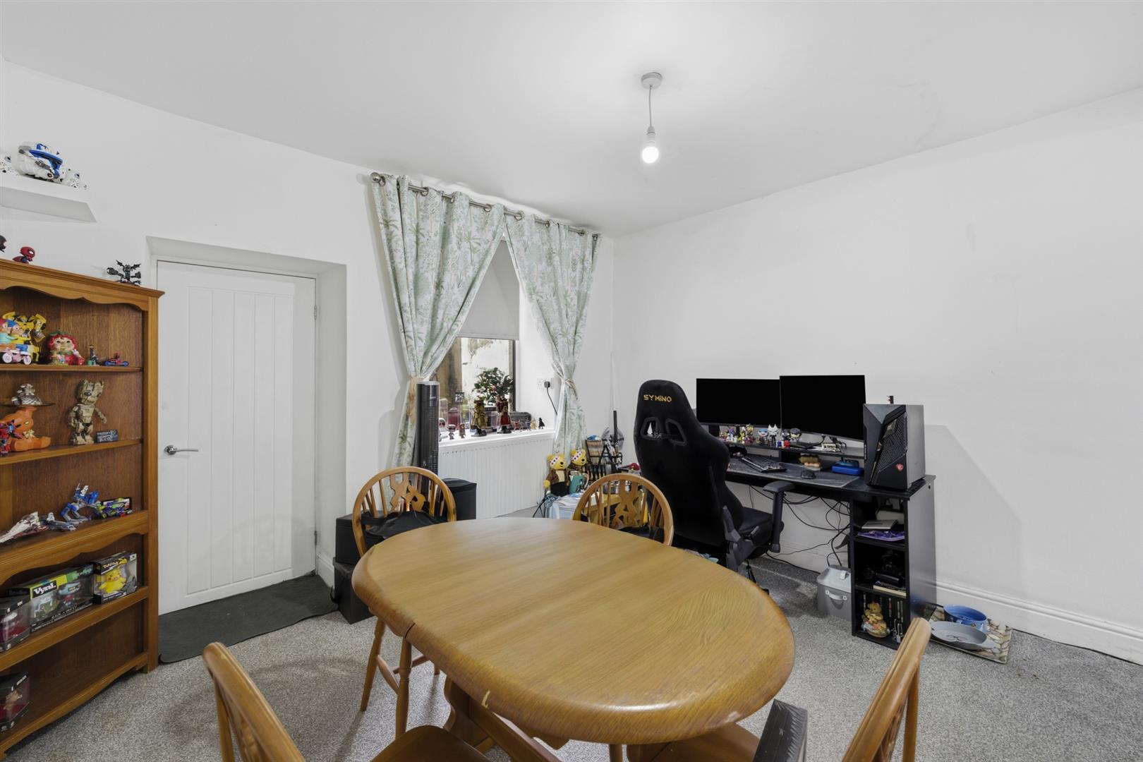 house for sale court street