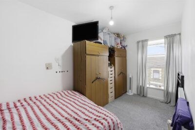 house for sale court street