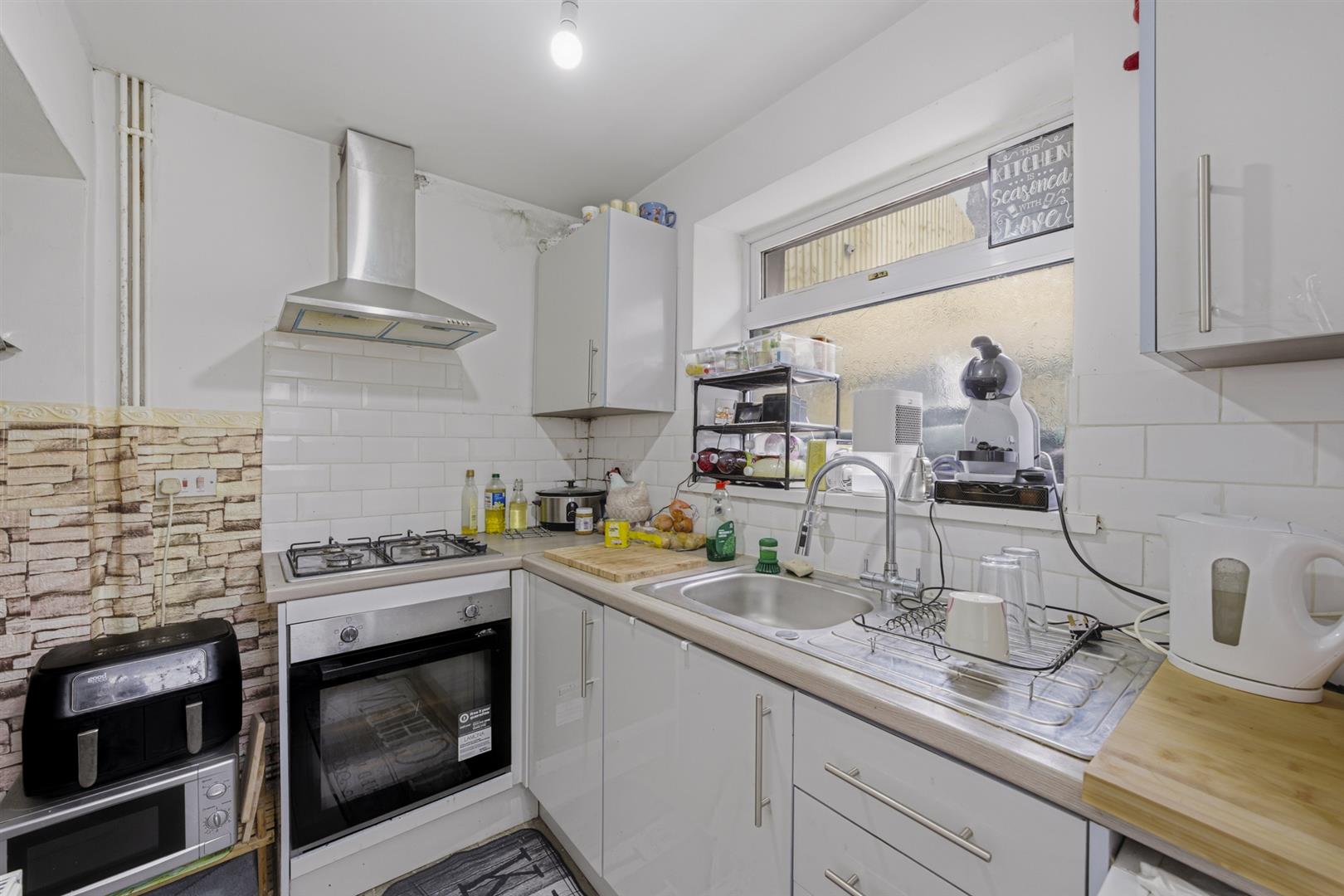 house for sale court street