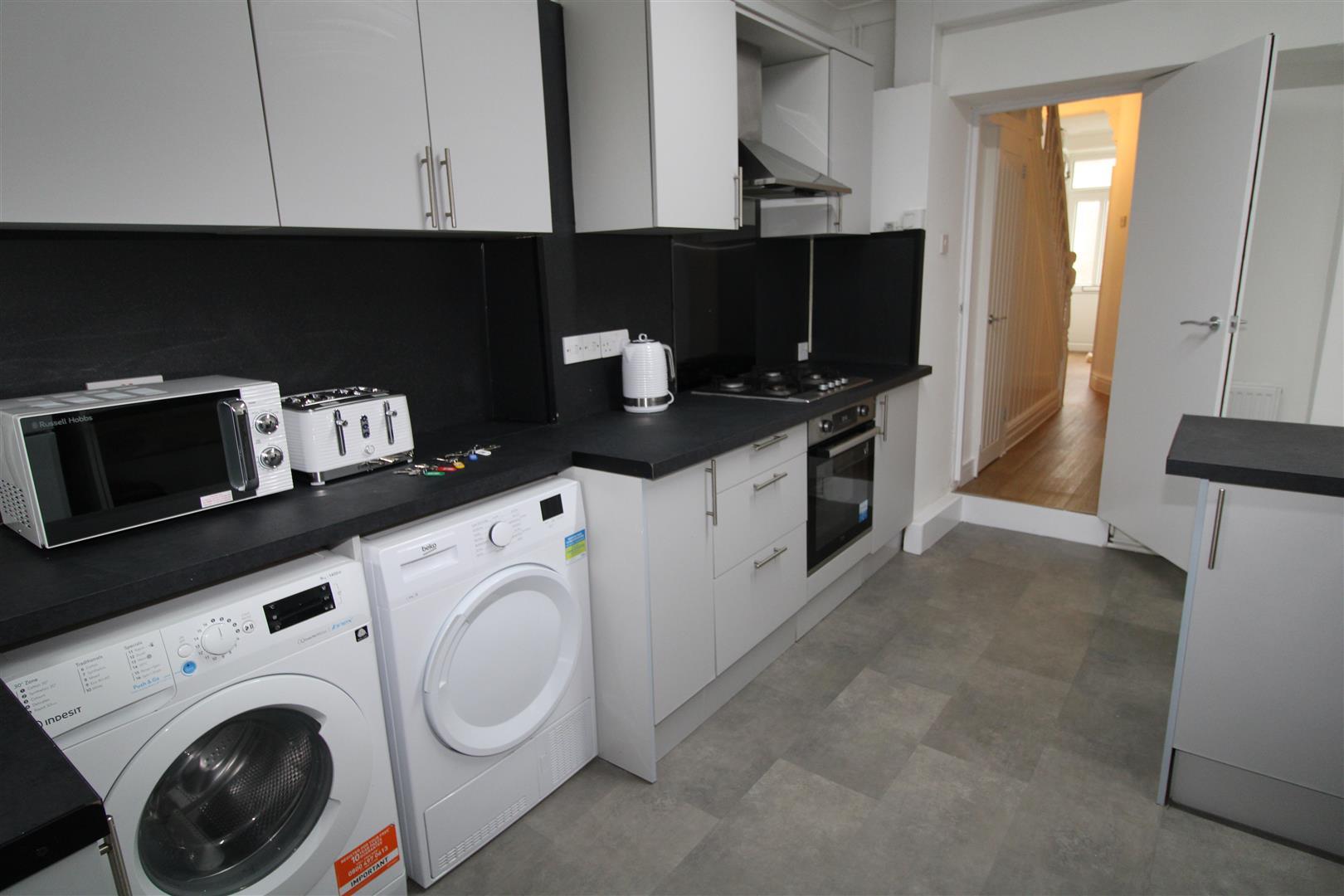 house for rent queen street