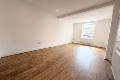 house - terraced for rent penrhys road