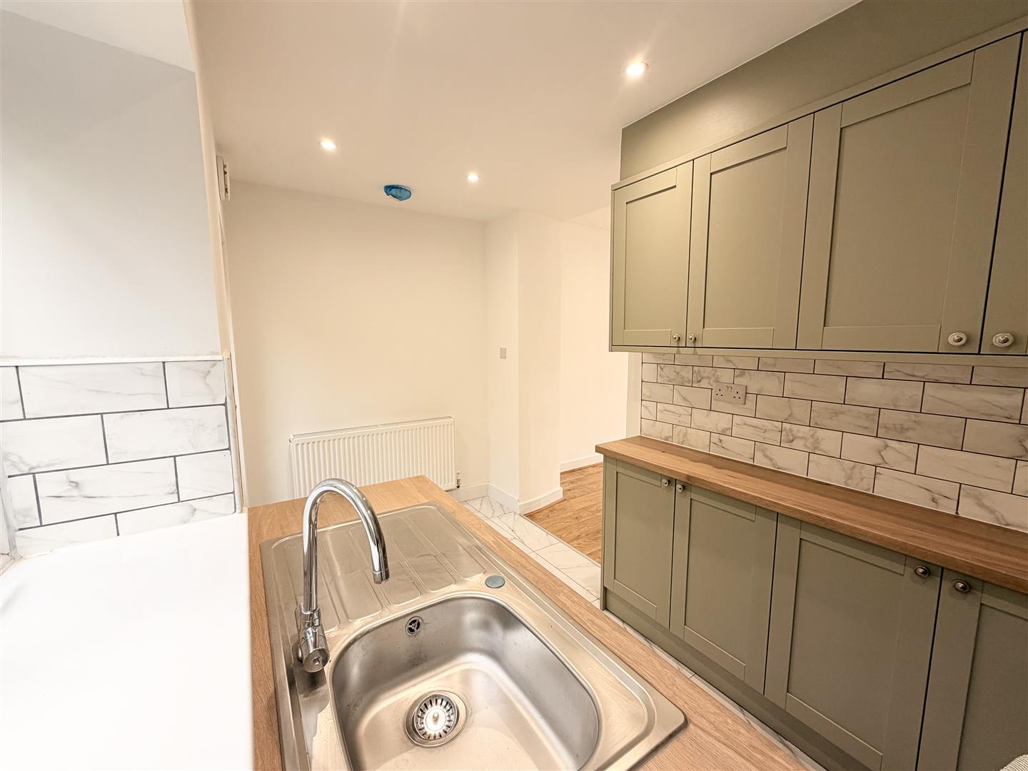 house - terraced for rent penrhys road