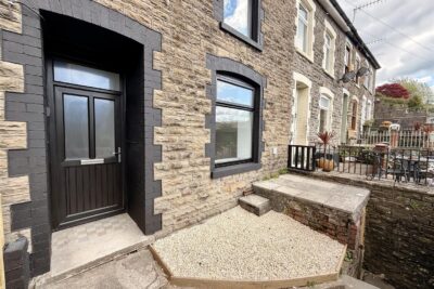 house - terraced for rent penrhys road