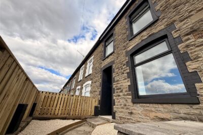 house - terraced for rent penrhys road