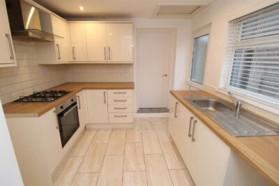 house - terraced for rent dumfries street