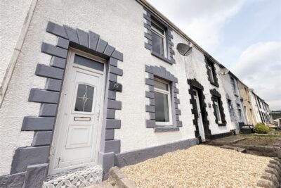 house for rent pentregethin road