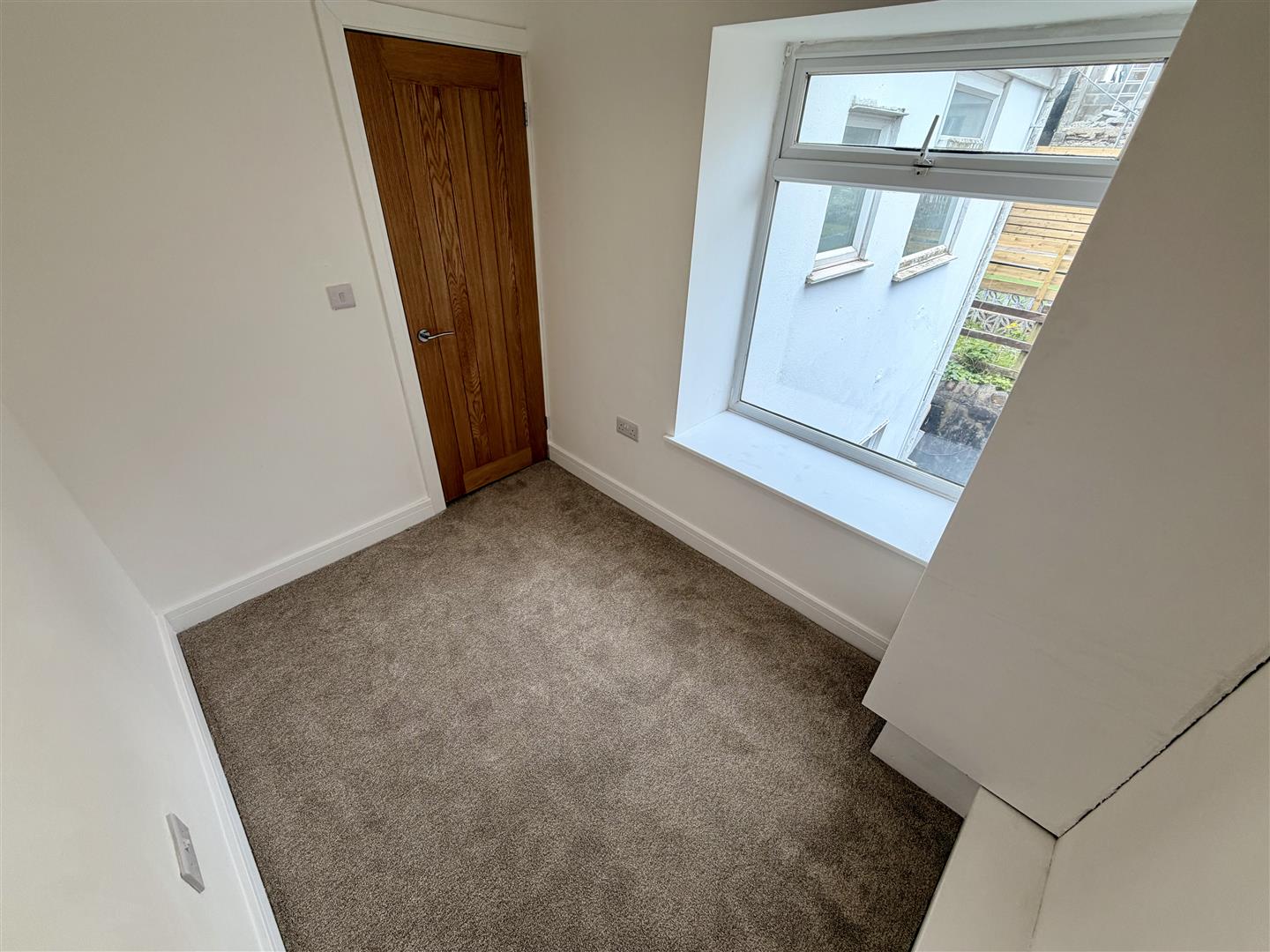 house for rent pentregethin road