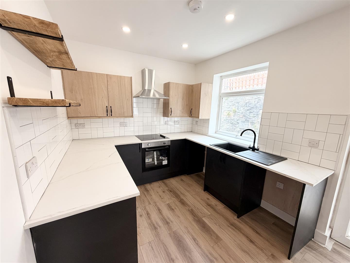 house for rent pentregethin road