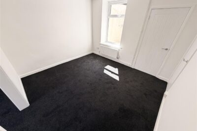 house - terraced for rent duffryn street
