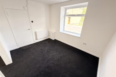 house - terraced for rent duffryn street