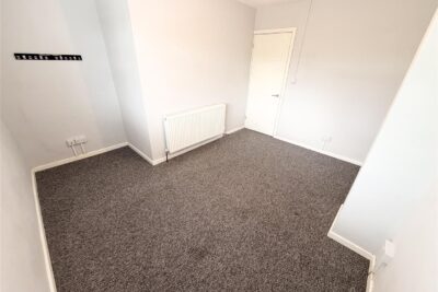 house - terraced for rent channel view