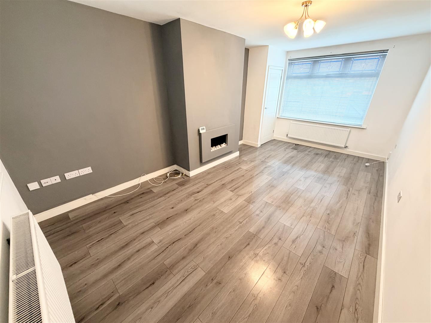 house - terraced for rent channel view