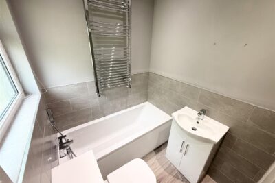 house - terraced for rent channel view