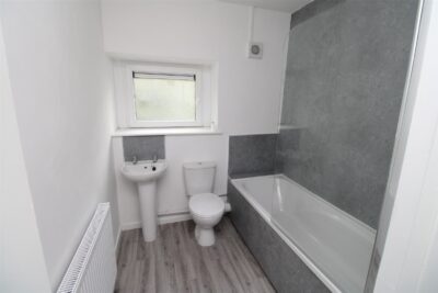 house for sale ty'r felin street
