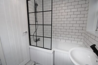 house - terraced for rent princess street