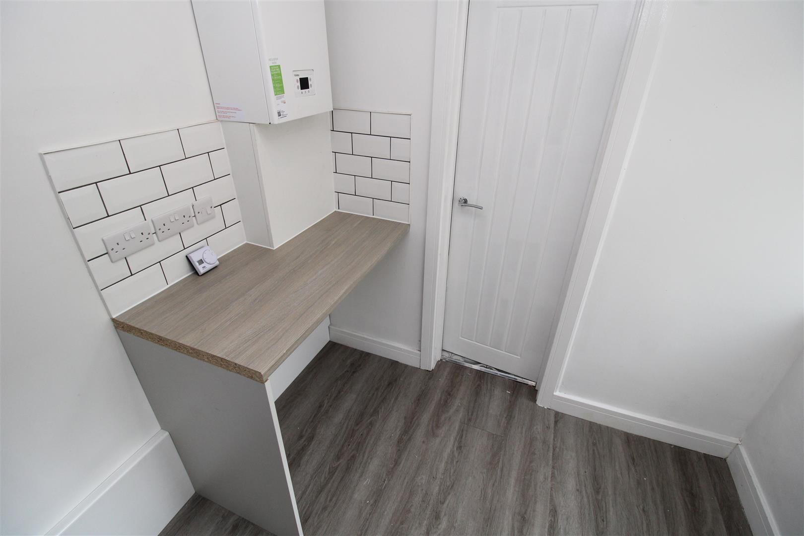 house - terraced for rent princess street