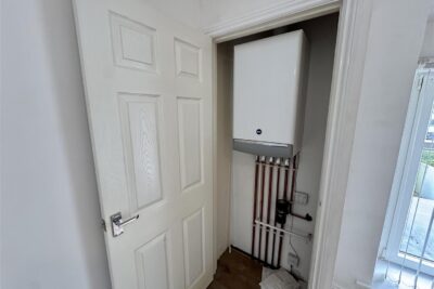 house - terraced for rent church road