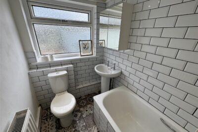 house - terraced for rent church road