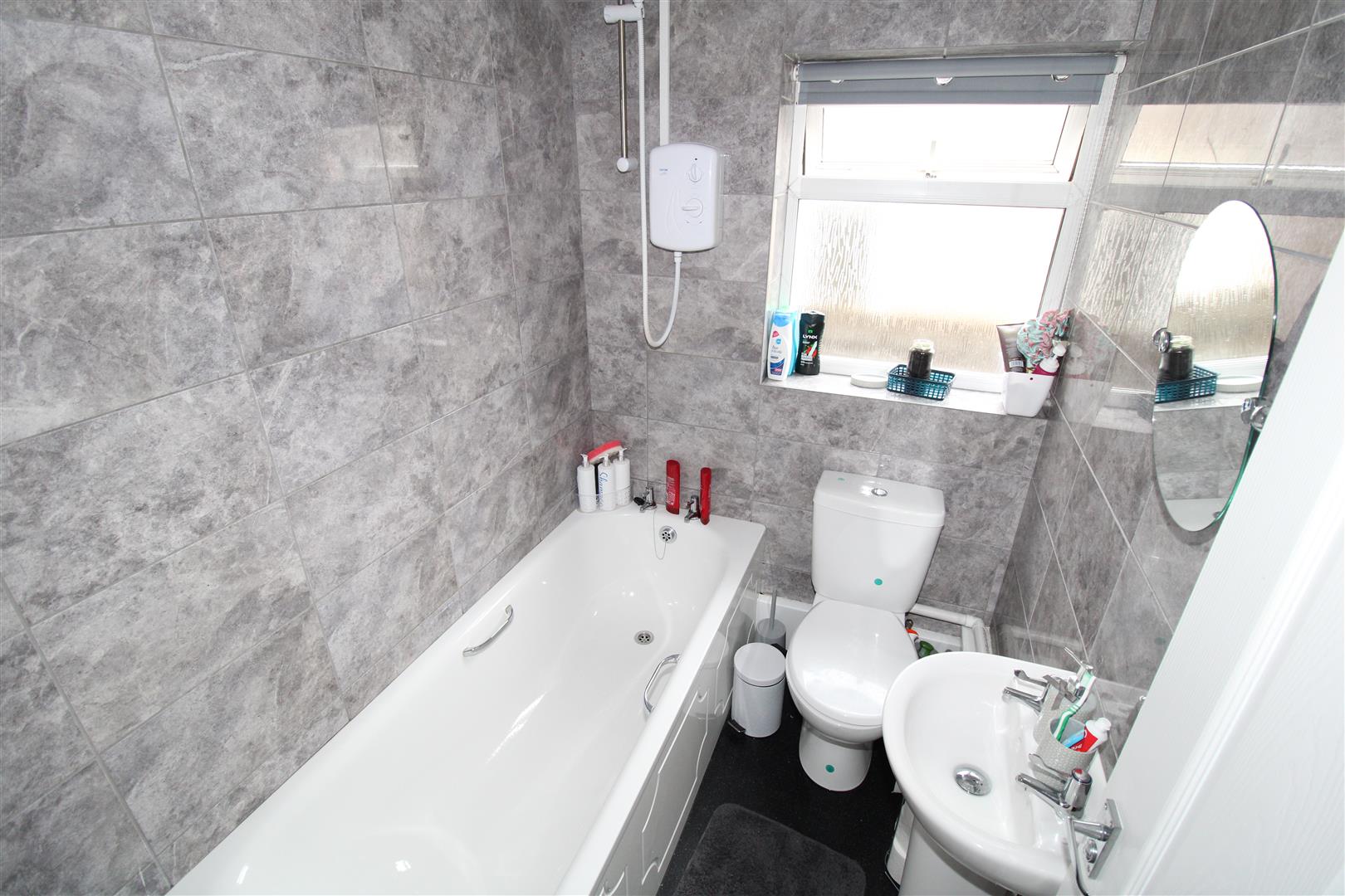 house - terraced for rent collins terrace