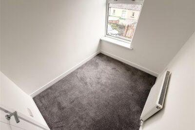 house - terraced for rent brown street