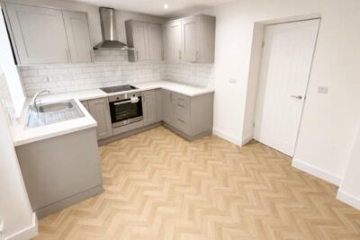house - terraced for rent brown street