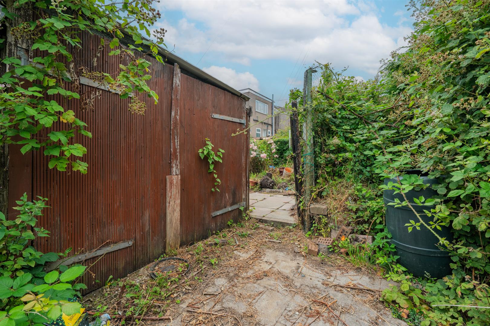 house - semi-detached for sale bethania street