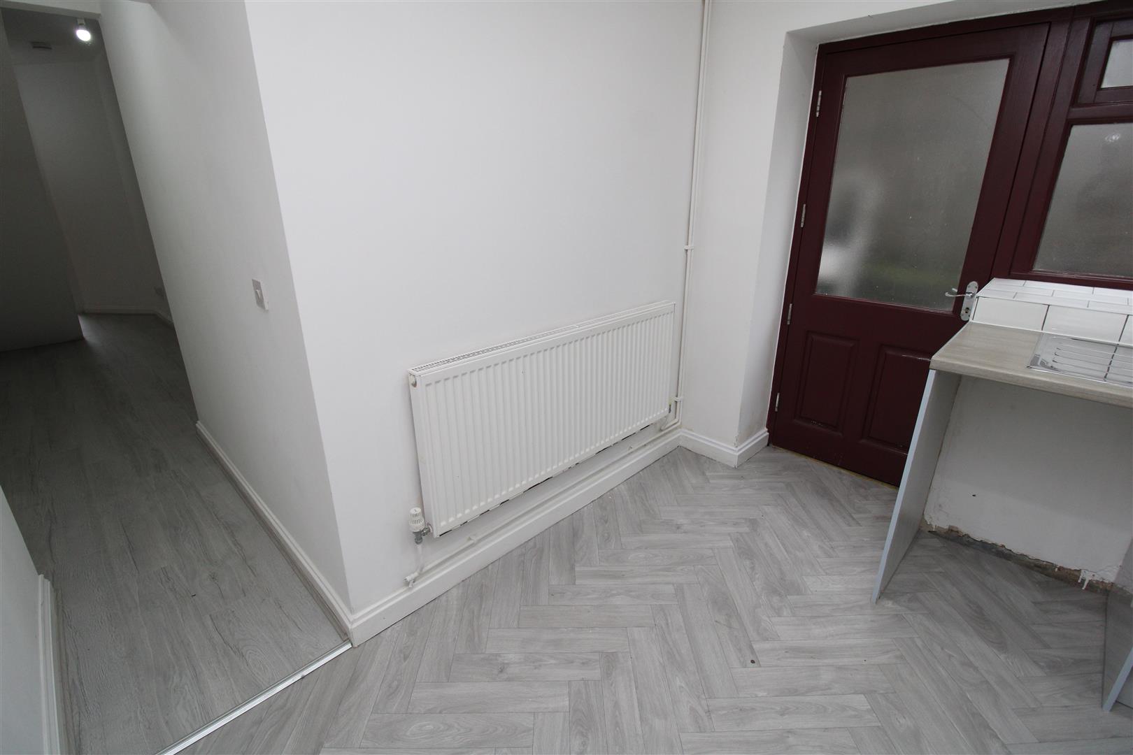 house - terraced for rent caerau road