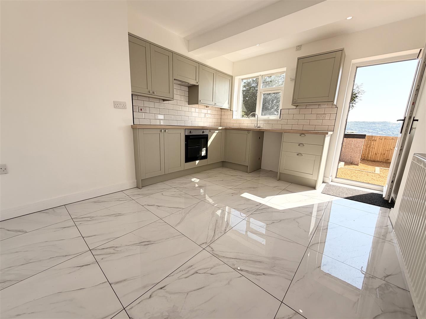 house - end terrace for rent heolddu grove