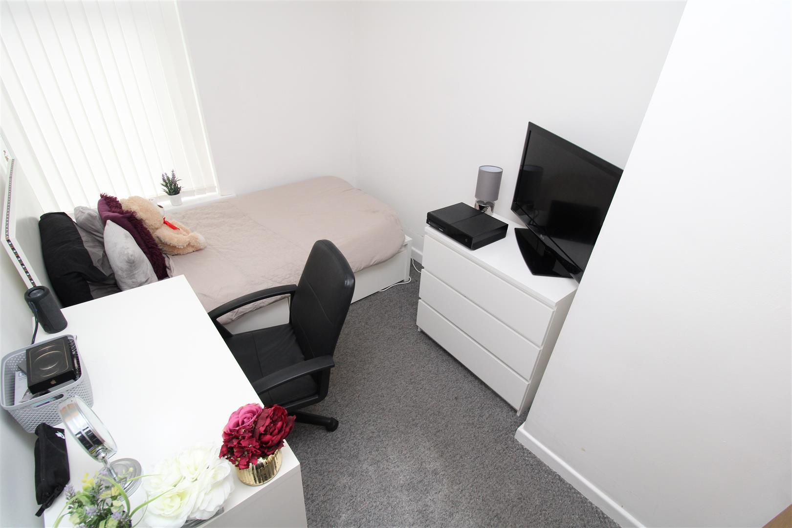 house of multiple occupancy for rent bertha street
