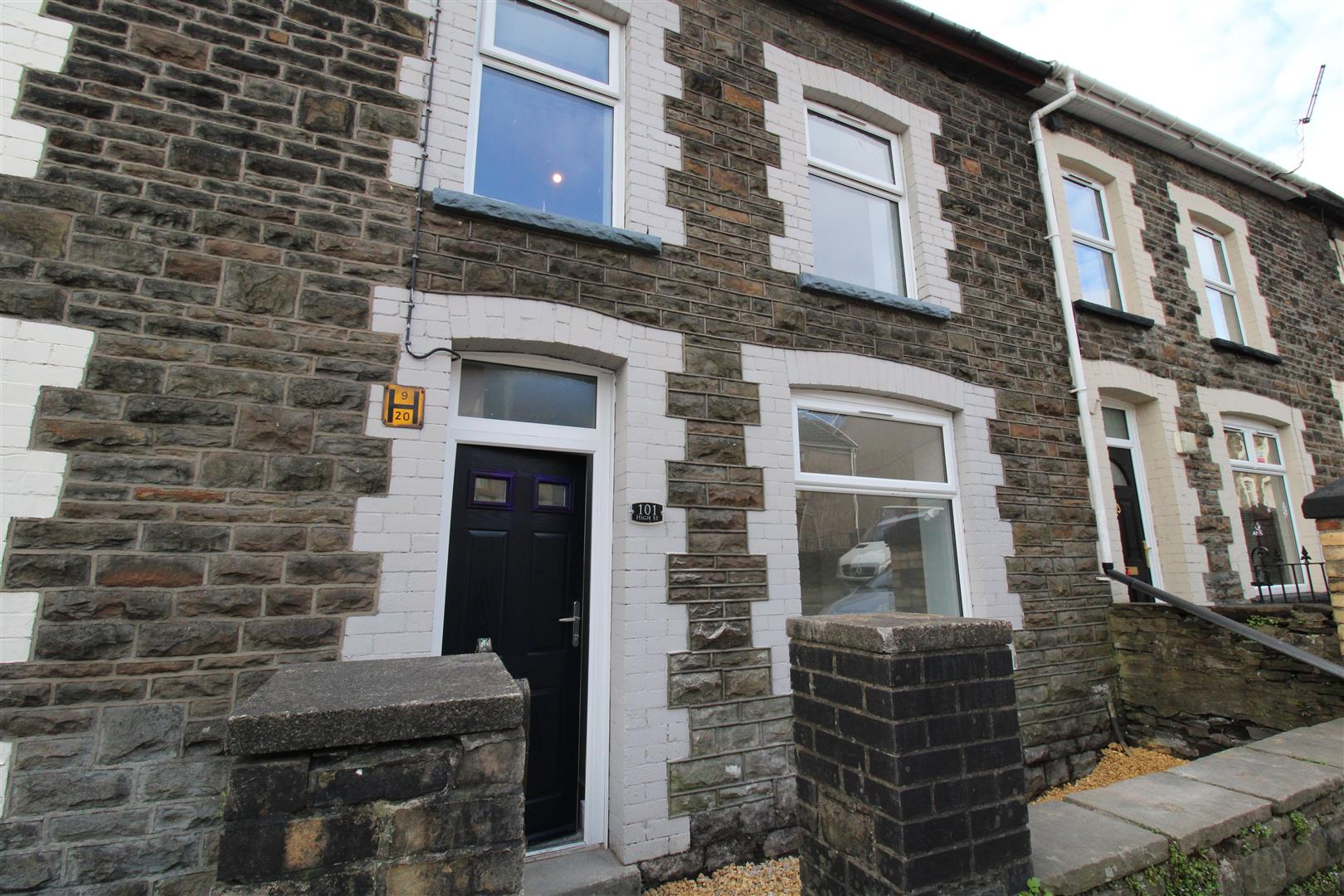 house - terraced for rent high street