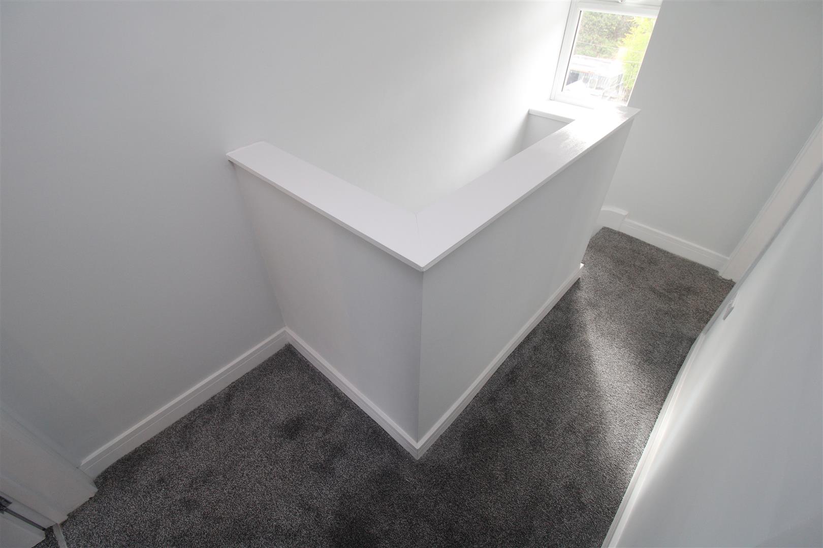 house - terraced for rent high street