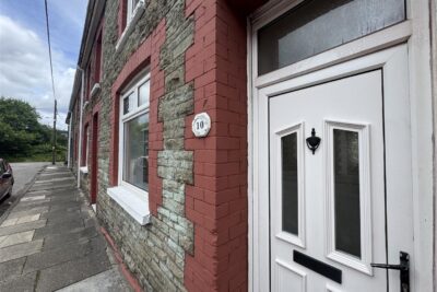 house - terraced for rent hearts of oak cottages