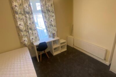 room for rent brook street