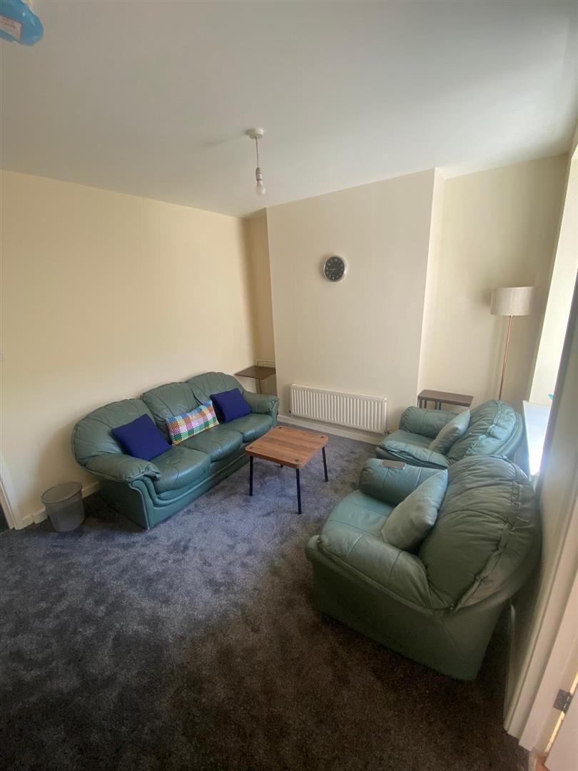 room for rent brook street