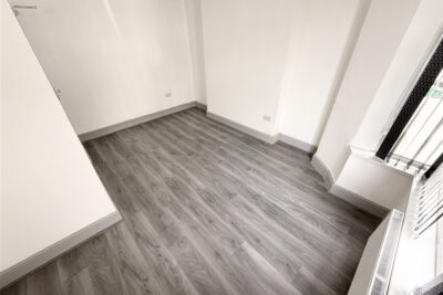 flat for rent hilda street