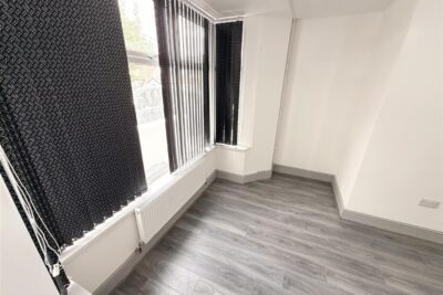flat for rent hilda street