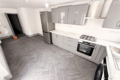 flat for rent hilda street