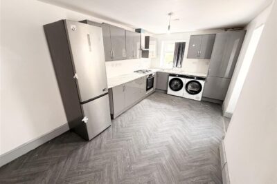 flat for rent hilda street