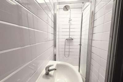 flat for rent hilda street