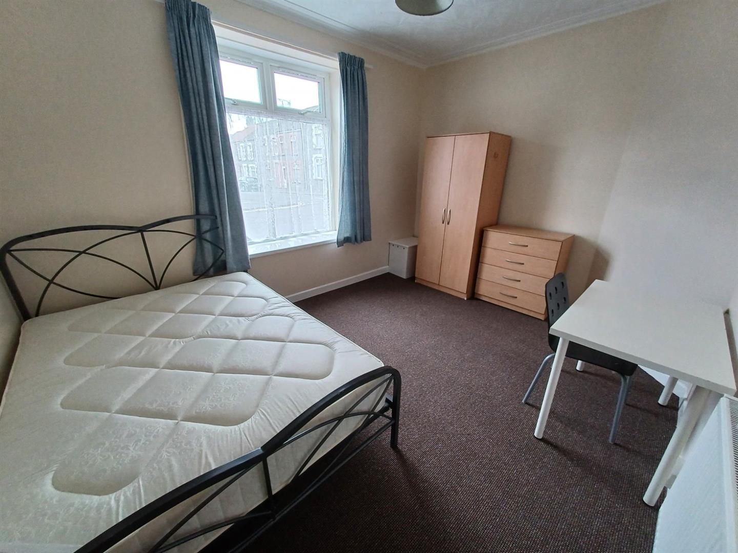 house for rent queen street