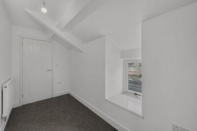 house - semi-detached for rent bethania street