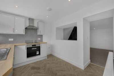 house - semi-detached for rent bethania street